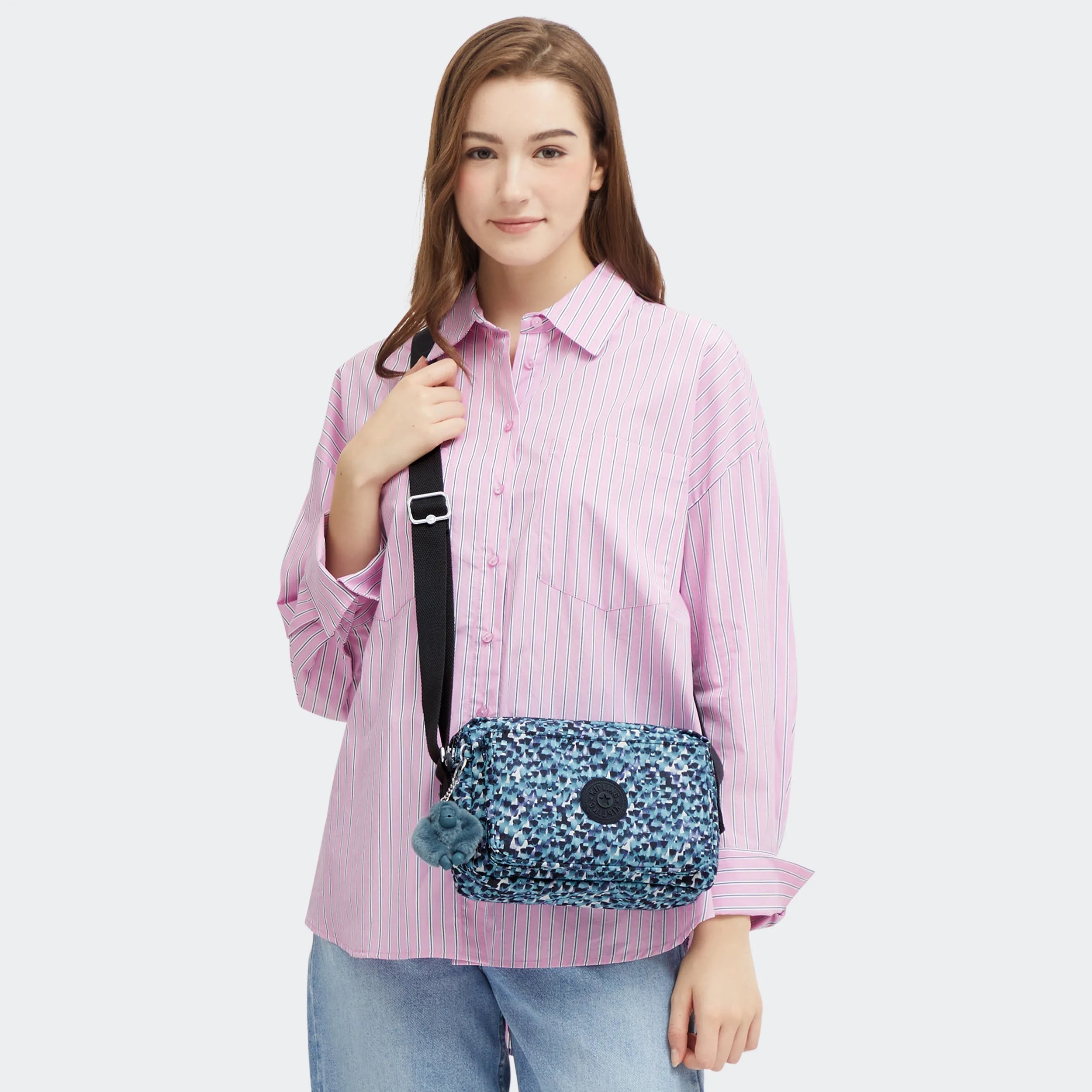 Abanu Medium Crossbody Bag - Image 7